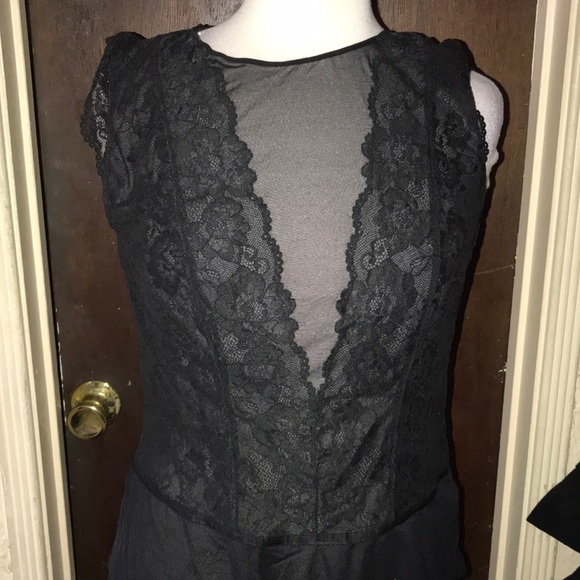 H&M Tops - BLACK BODYSUIT 🖤‼️